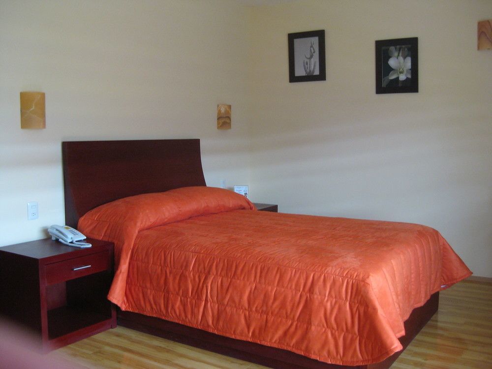 Hotel Cr Tehuacán מראה חיצוני תמונה