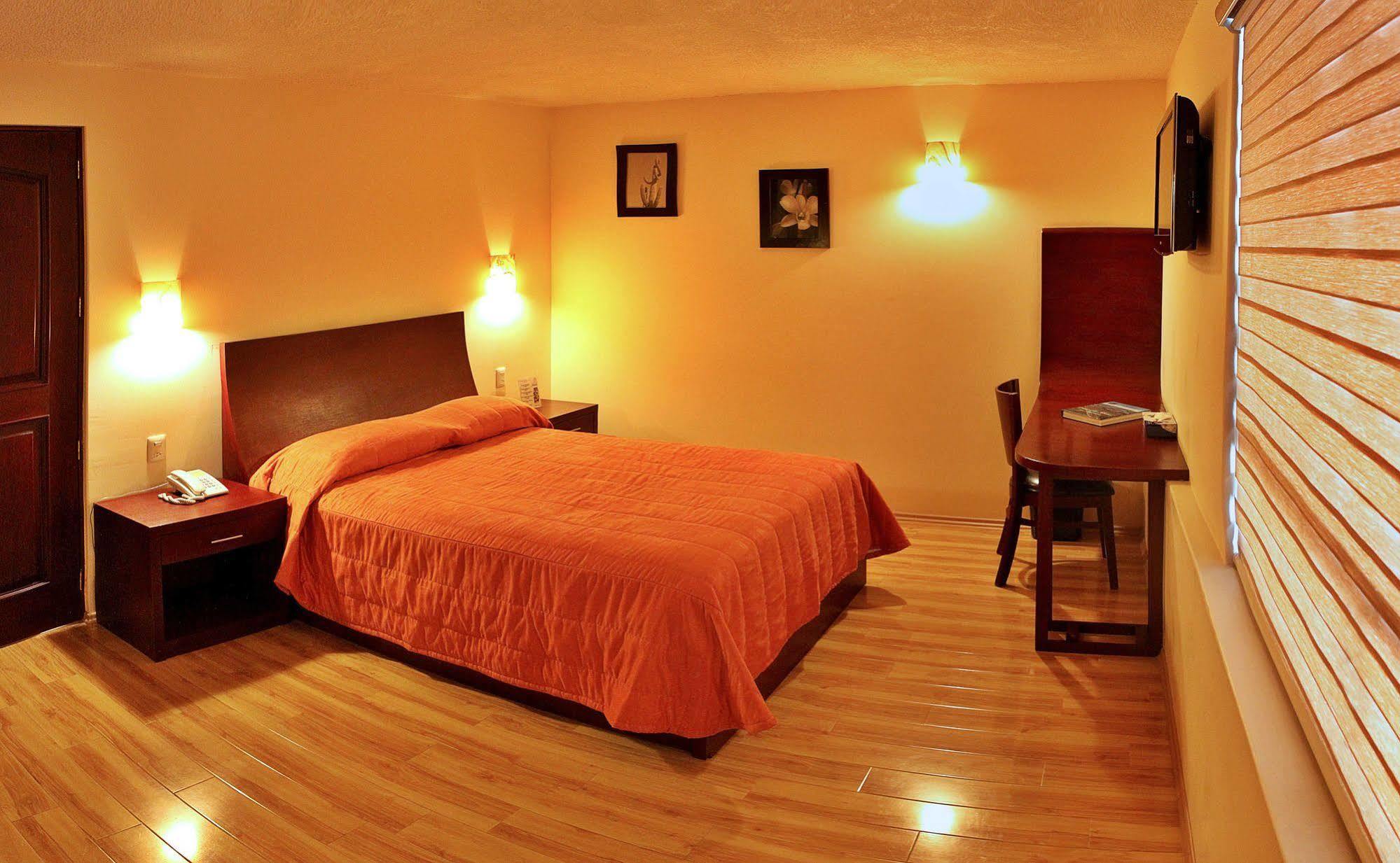 Hotel Cr Tehuacán מראה חיצוני תמונה